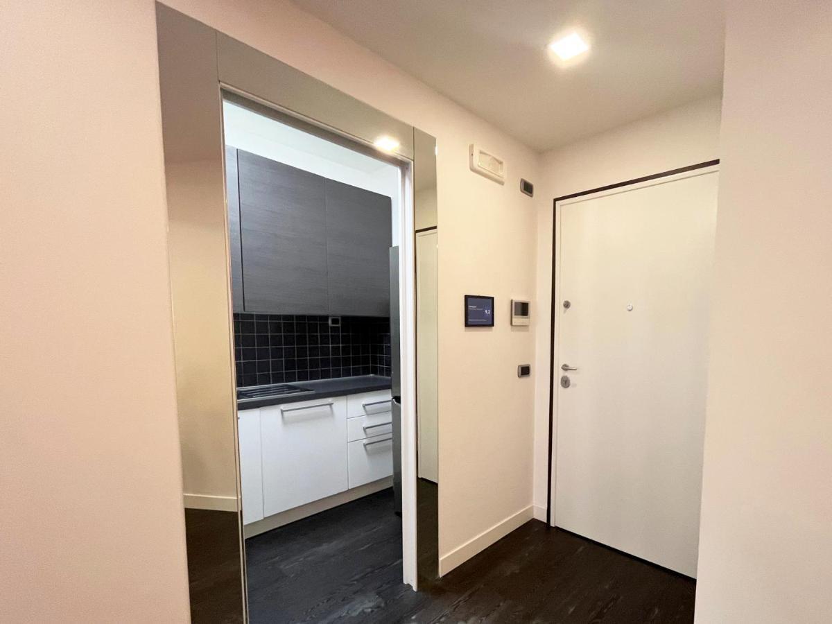 Elegante Bilocale Torre Pontina Apartment Latina Exterior photo